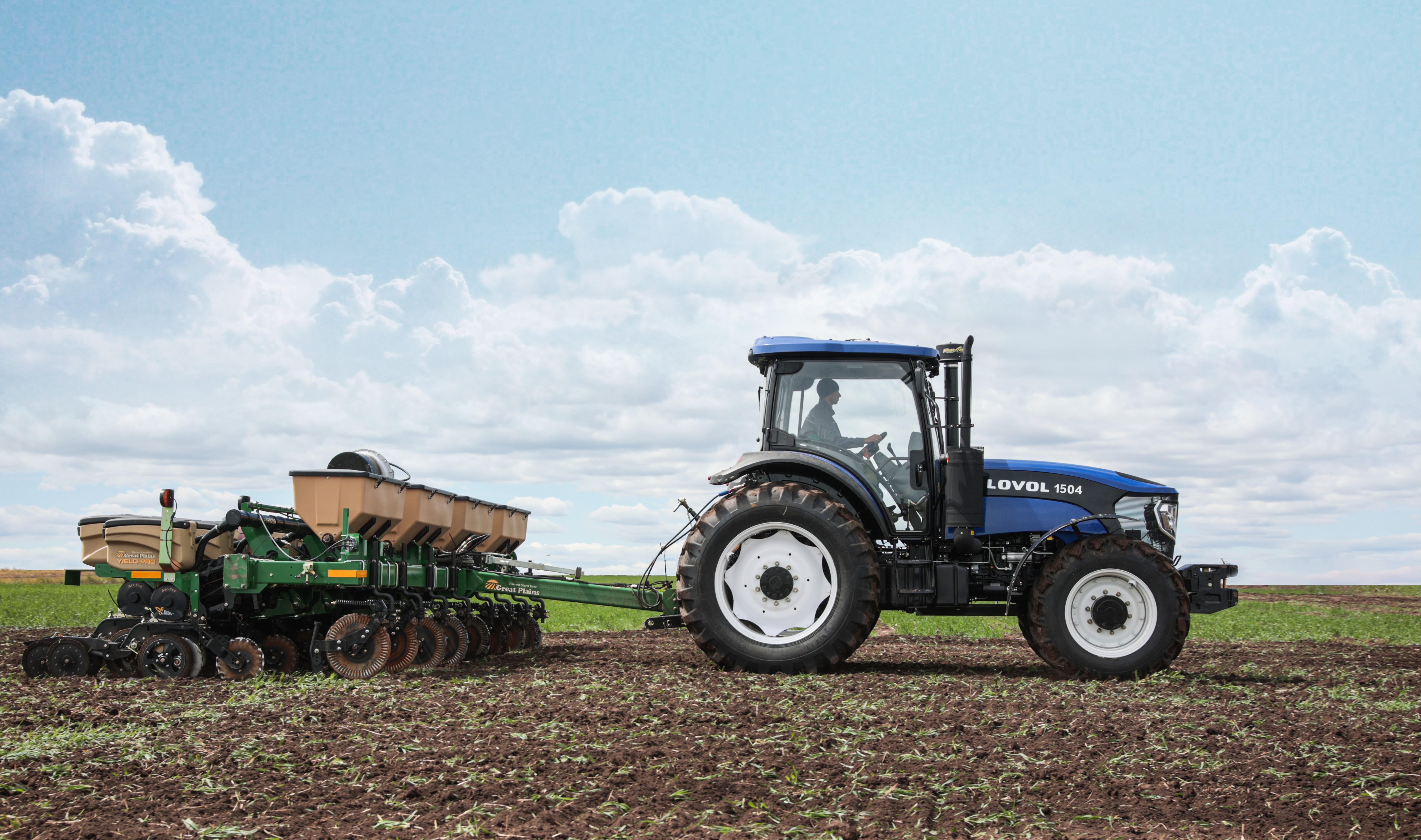 Soluciones de potencia de tracción pesada para campos y explotaciones agrícolas